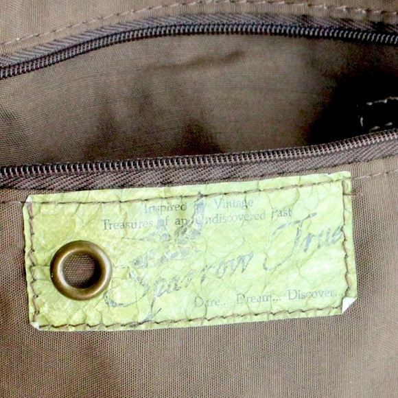 Sparrow True Black Crossbody Bag - Picture 8 of 10